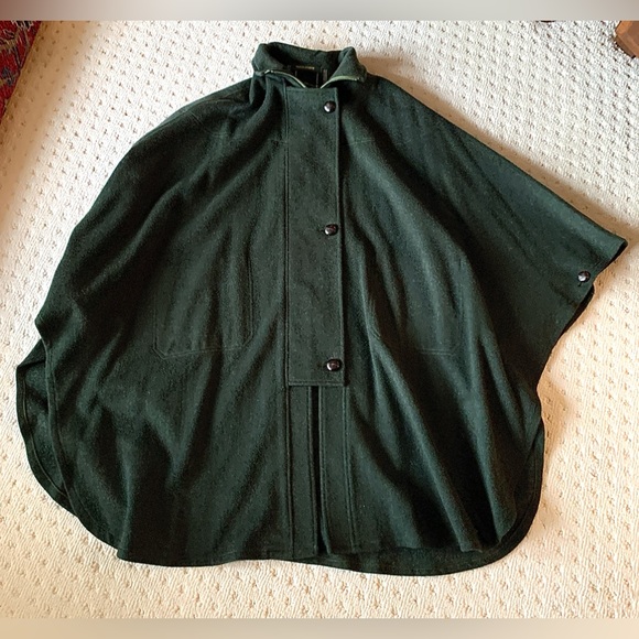 Vintage Wool HUCCLECOTE Ziller Loden Green Cape Made in England - Picture 2 of 16